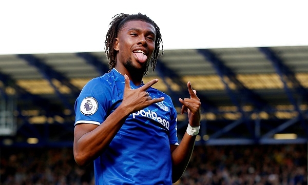 Iwobi Intent on Extending Contract with Everton