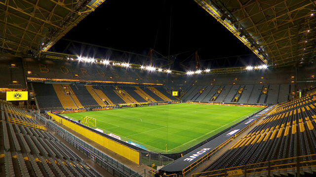 Signal Iduna Park Stadium - Dortmund's forbidden area of ​​the "Yellow - Black" world