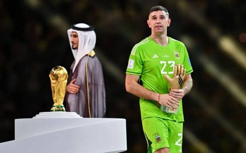 World Cup and Copa América achievements give Martínez a major advantage
